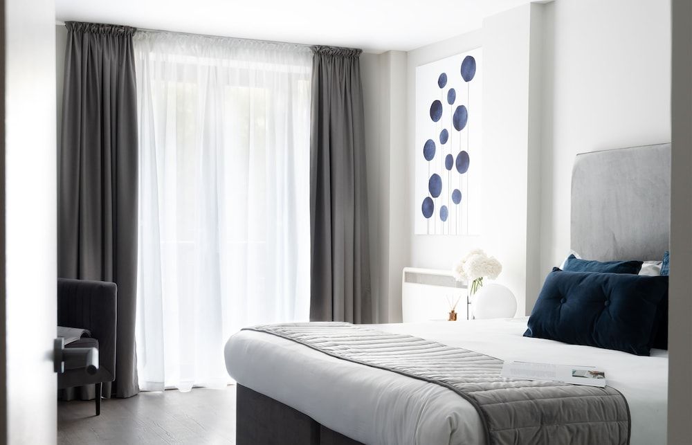 undefined The Residen 3