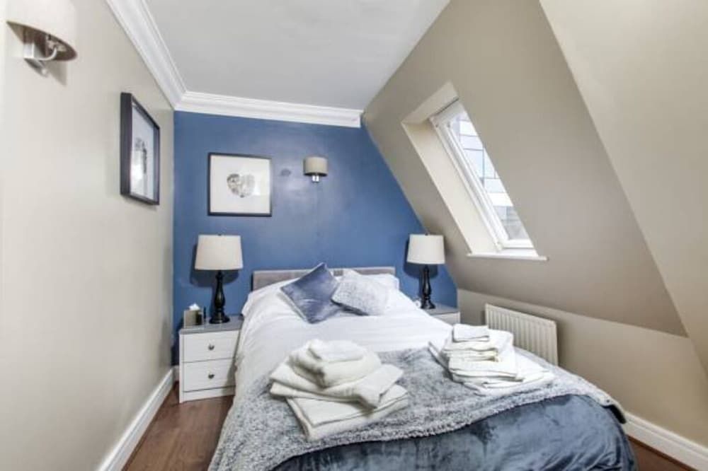 undefined 2Bed 2Bath Apartment in Fitzrovia 4