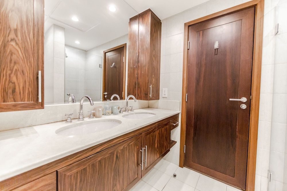 Bravo Way Burj Residences Tower 9 Deluxe Villa, 3 Bedrooms, Balcony, City View 16