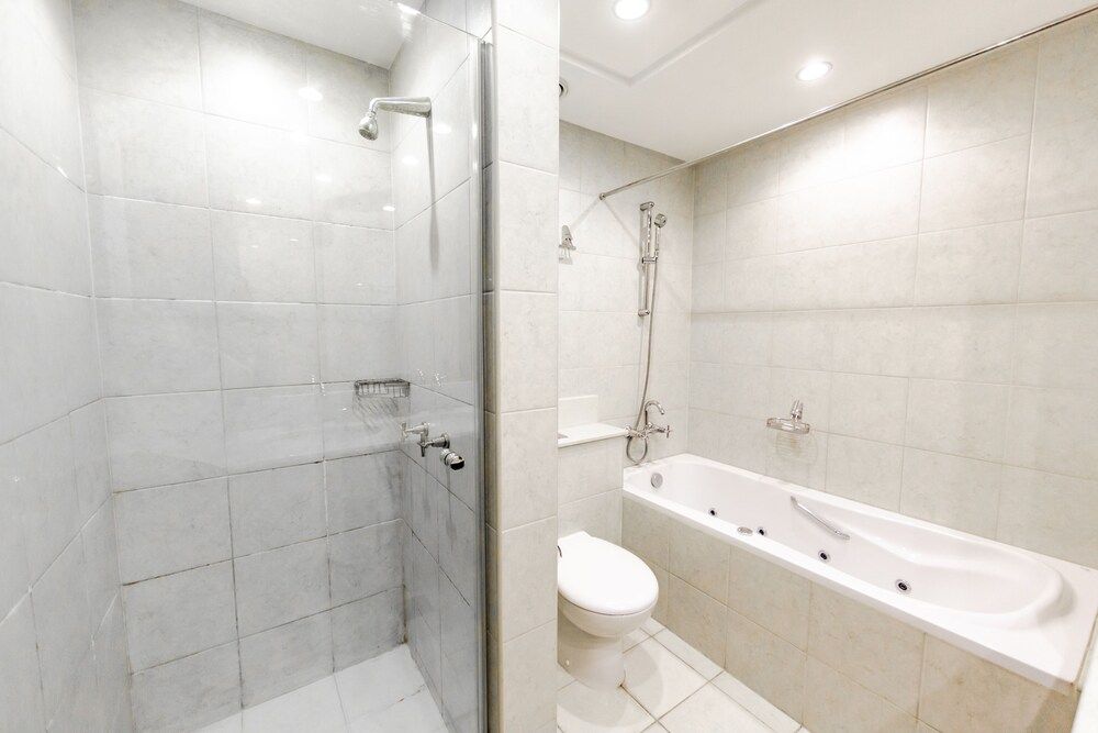 Bravo Way Burj Residences Tower 9 Deluxe Villa, 3 Bedrooms, Balcony, City View 14