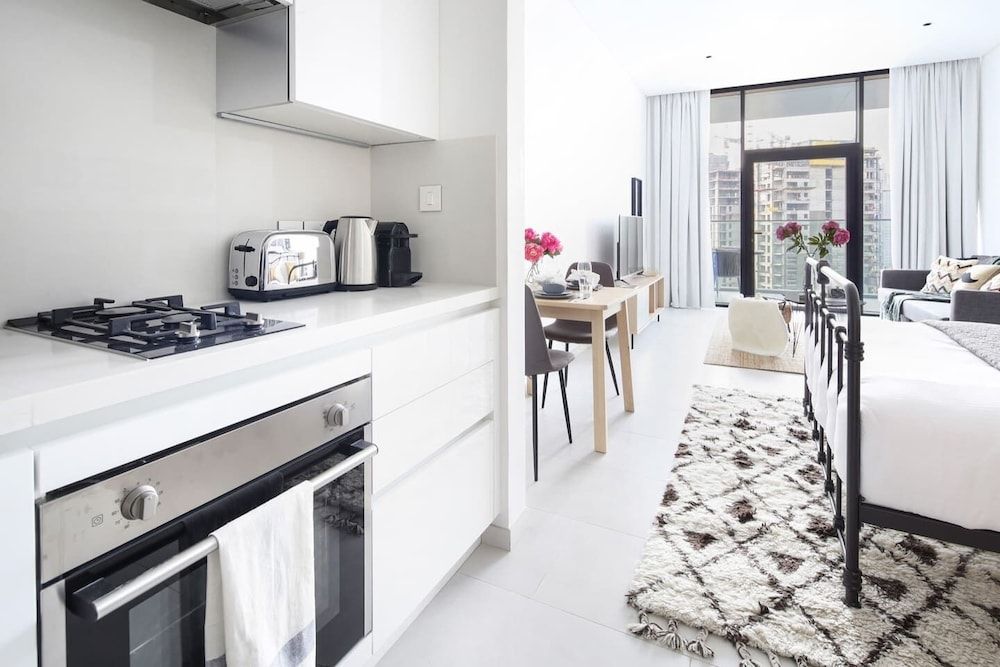 undefined Stunning Studio w/ Burj Khalifa View! 7