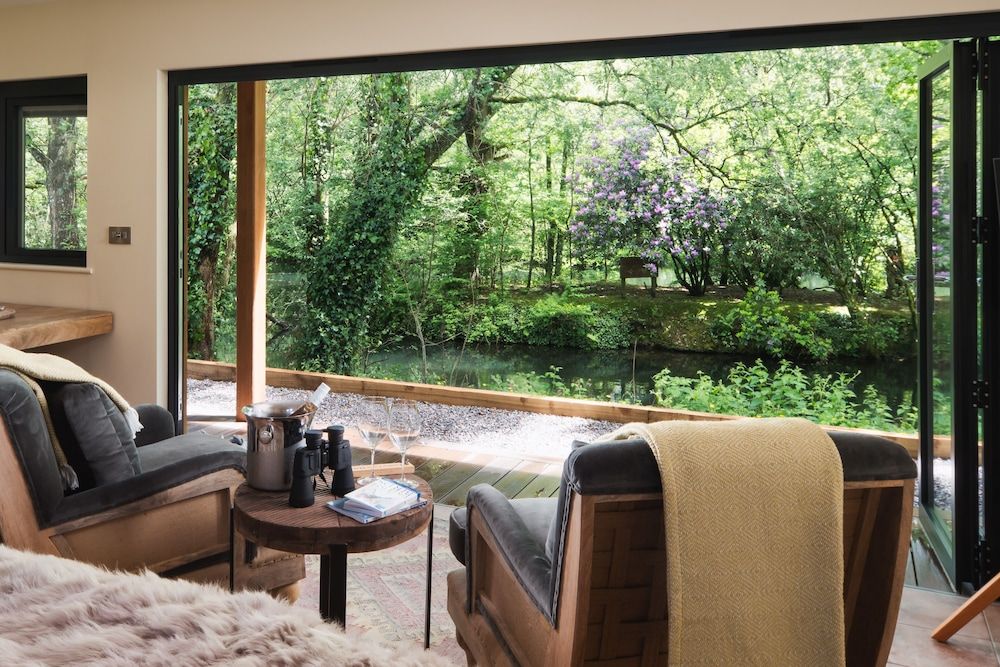 The Turtley Corn Mill Luxury Cabin, Ensuite, Lake View (Lakeside Lodges) 5