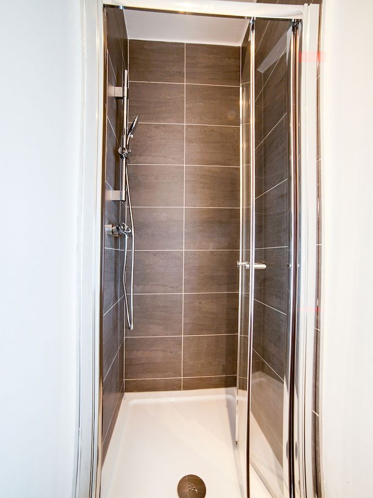 Royal Park Hotel Standard Twin Room, 2 Twin Beds 3