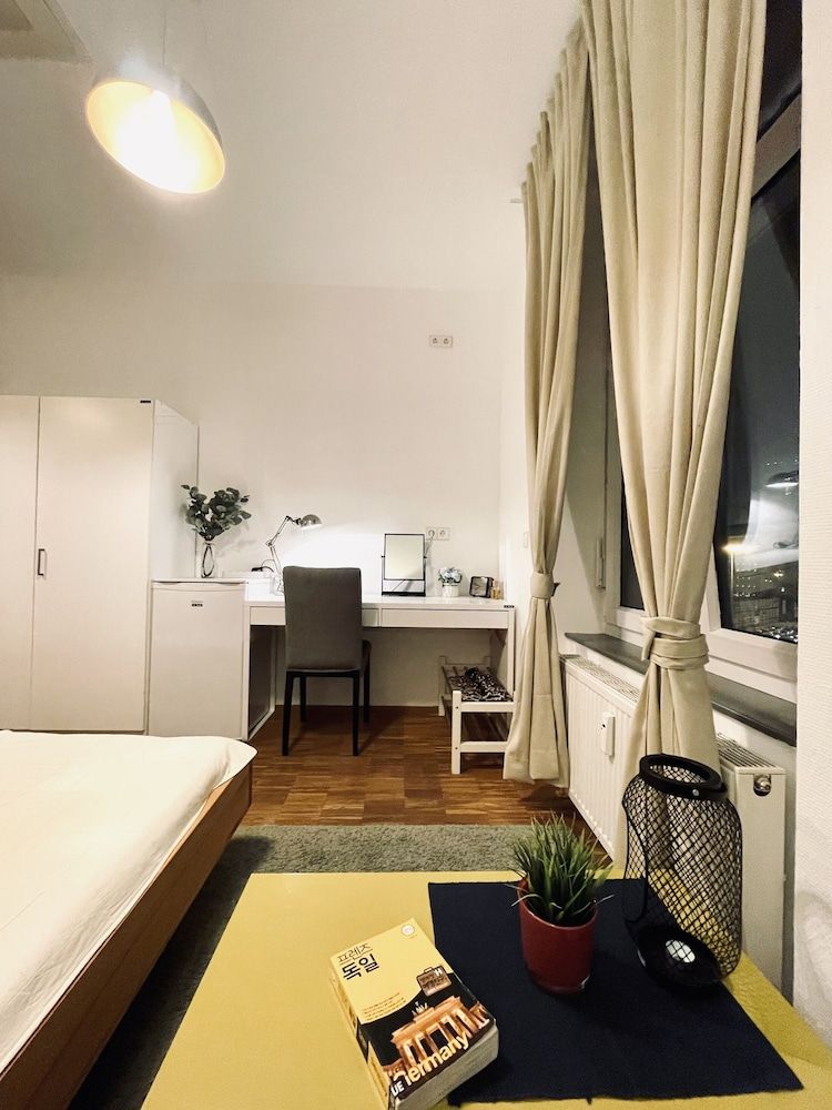 JC&BLUE Guesthouse - Hostel (Group) Libra - Family Room (Max 4 people) 12