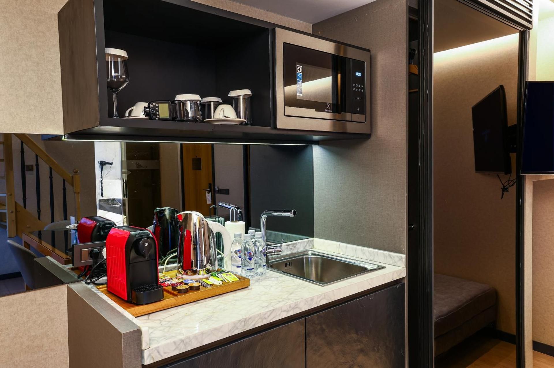 undefined Broyt Hotel 10