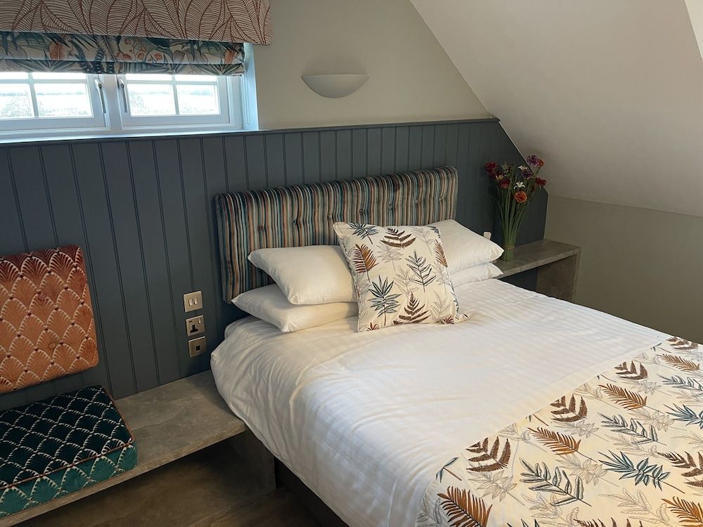 Standard Double Room, Ensuite (First Floor)