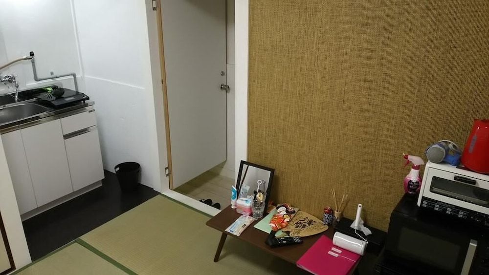 Standard Room (104)