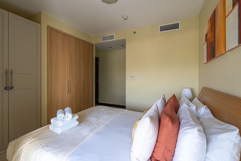 undefined HiGuests - Goldcrest Views 1 10