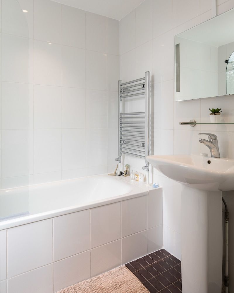 4-bedroom Villa on Marble Arch House (4 Bedrooms) 10