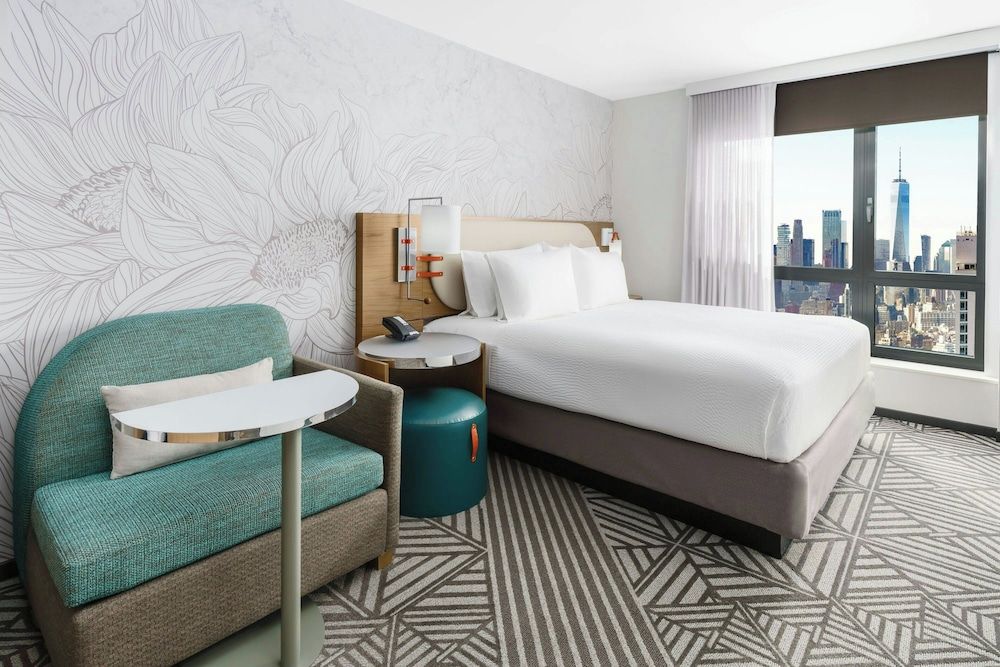 Studio, 1 King Bed, City View