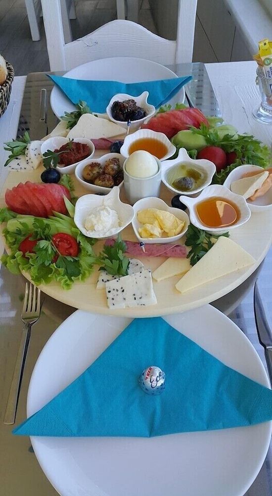 undefined Yasmin Otel 10