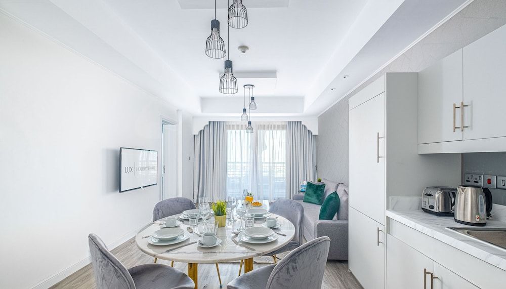 LUX Holiday Home - IBN Residence 1 Deluxe Apartment 27