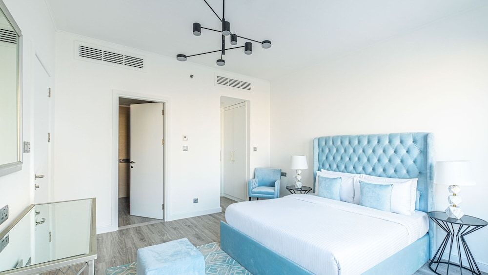 LUX Holiday Home - IBN Residence 1 Deluxe Apartment 13