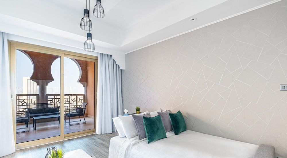 LUX Holiday Home - IBN Residence 1 Deluxe Apartment 21