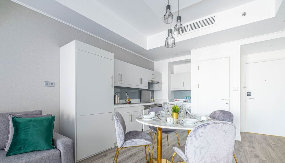 LUX Holiday Home - IBN Residence 1 Deluxe Apartment 28