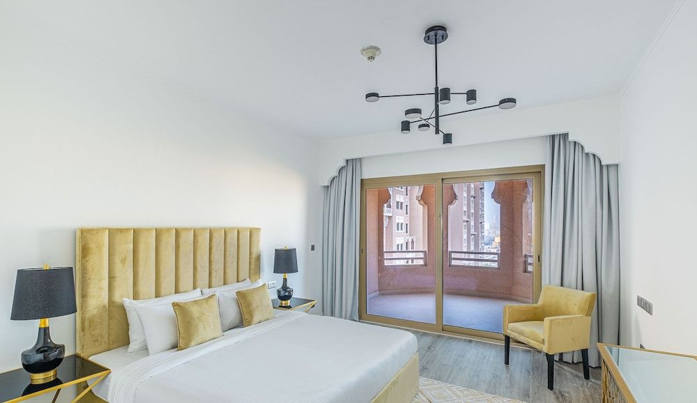 LUX Holiday Home - IBN Residence 1 Deluxe Apartment 11