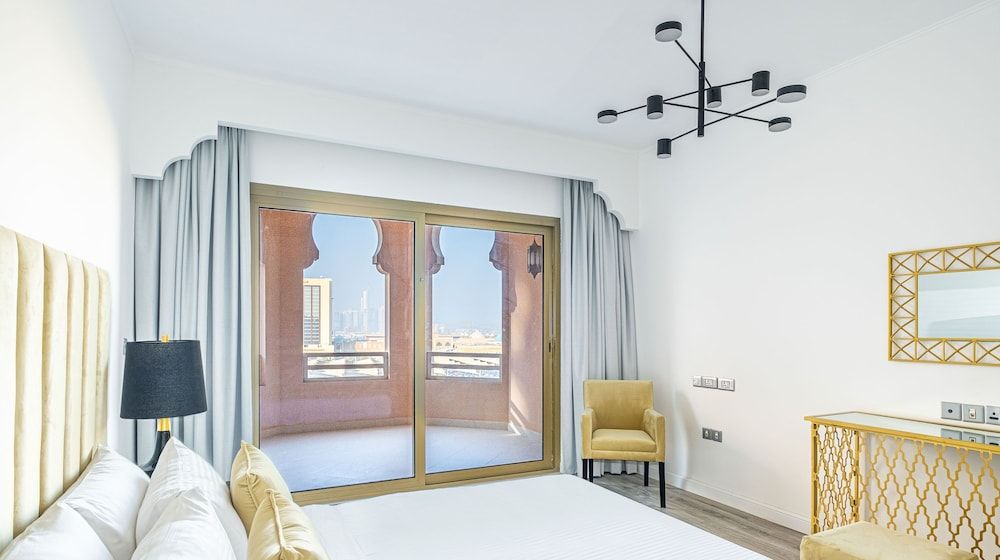 LUX Holiday Home - IBN Residence 1 Deluxe Apartment 12