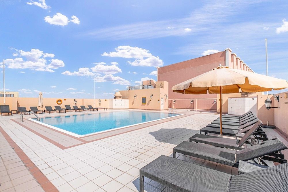 undefined LUX Holiday Home - IBN Residence 1 2