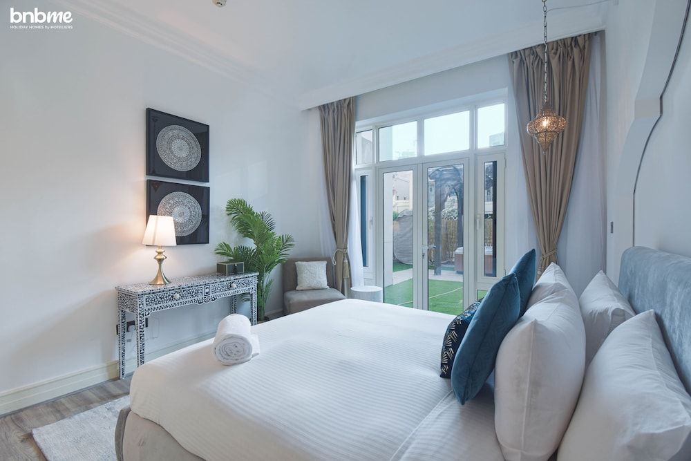 undefined 1B-Tajer-6037 6