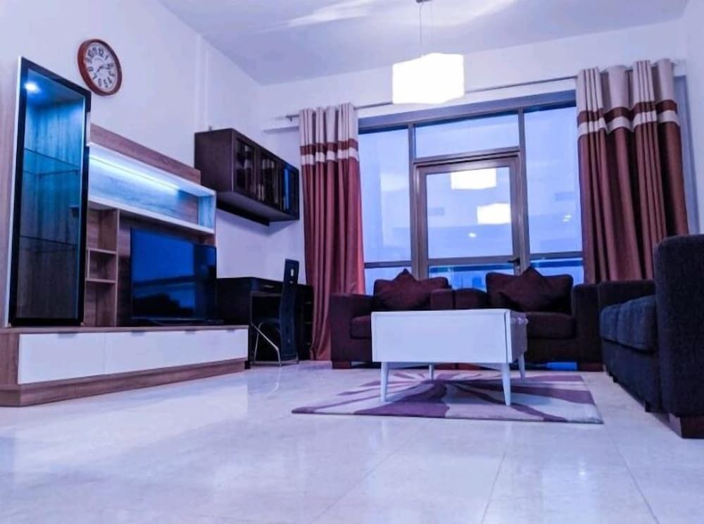 undefined Deluxe One Bedroom Apartment near Mall of Emirates 9