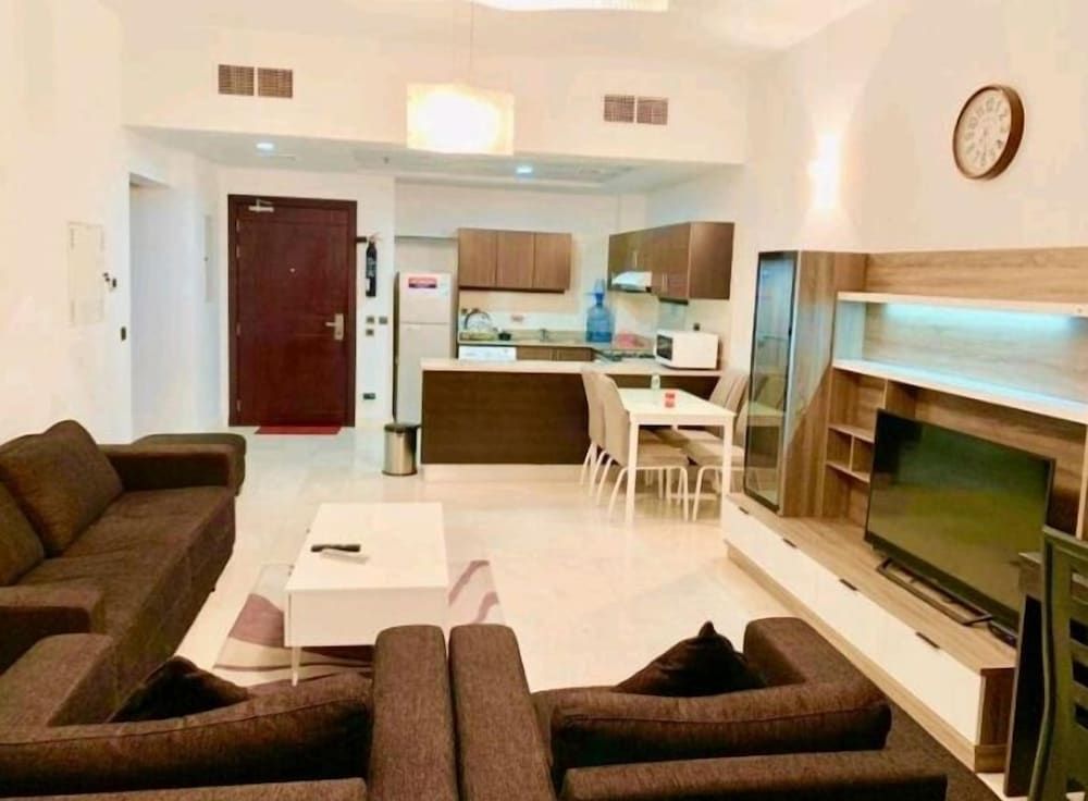 undefined Deluxe One Bedroom Apartment near Mall of Emirates 6