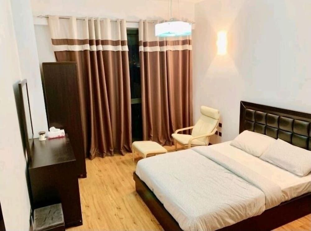 undefined Deluxe One Bedroom Apartment near Mall of Emirates 4