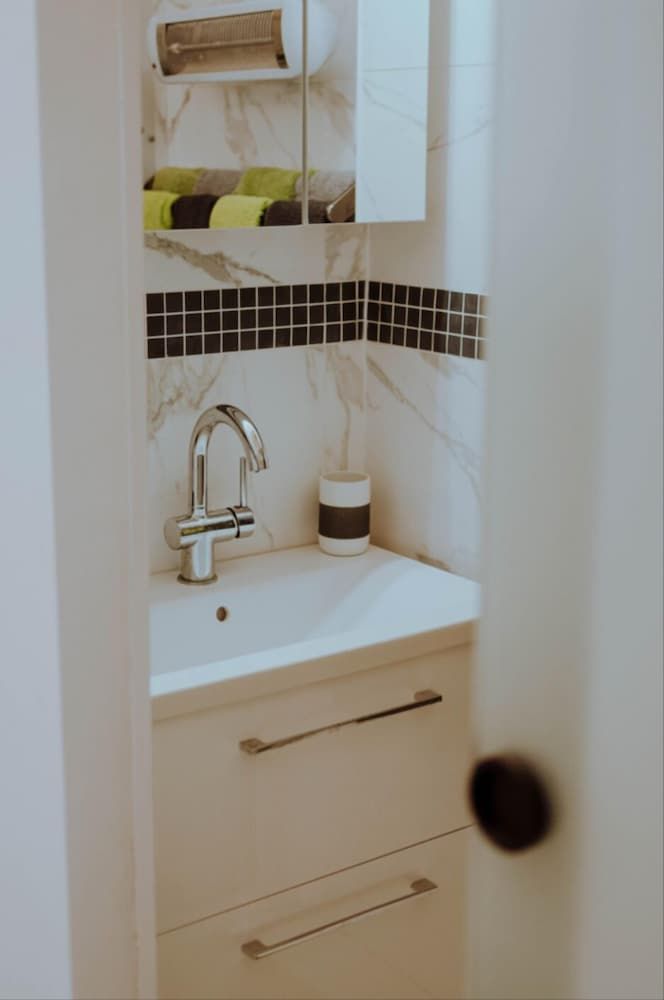 Modern City Apartment Near Central Park Apartment 19