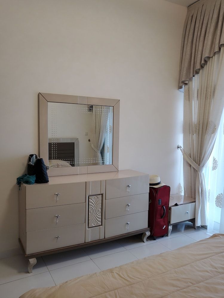 undefined Marina Park 5