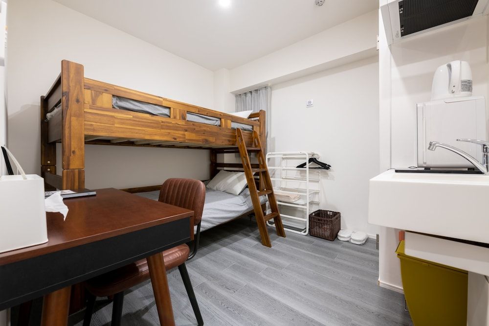 ZAITO Tokyo Yokokawa Economy Inn Basic Double Room (402) 2