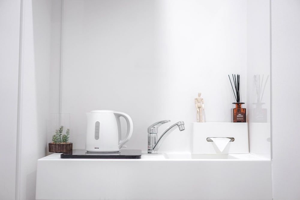 ZAITO Tokyo Yokokawa Economy Inn Basic Double Room (402) 3