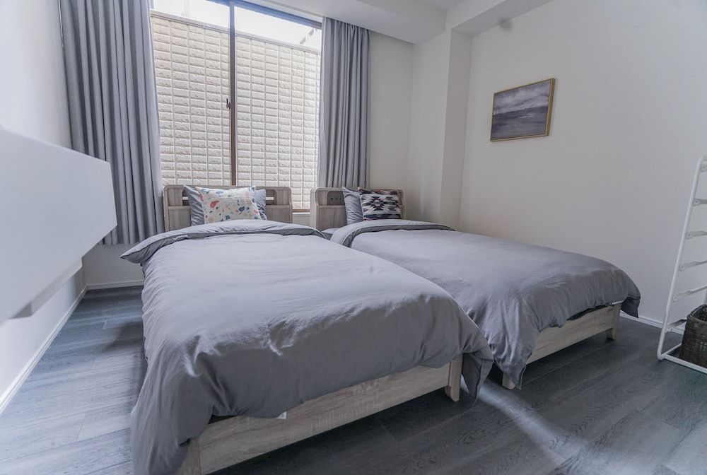 undefined ZAITO Tokyo Yokokawa Economy Inn 2