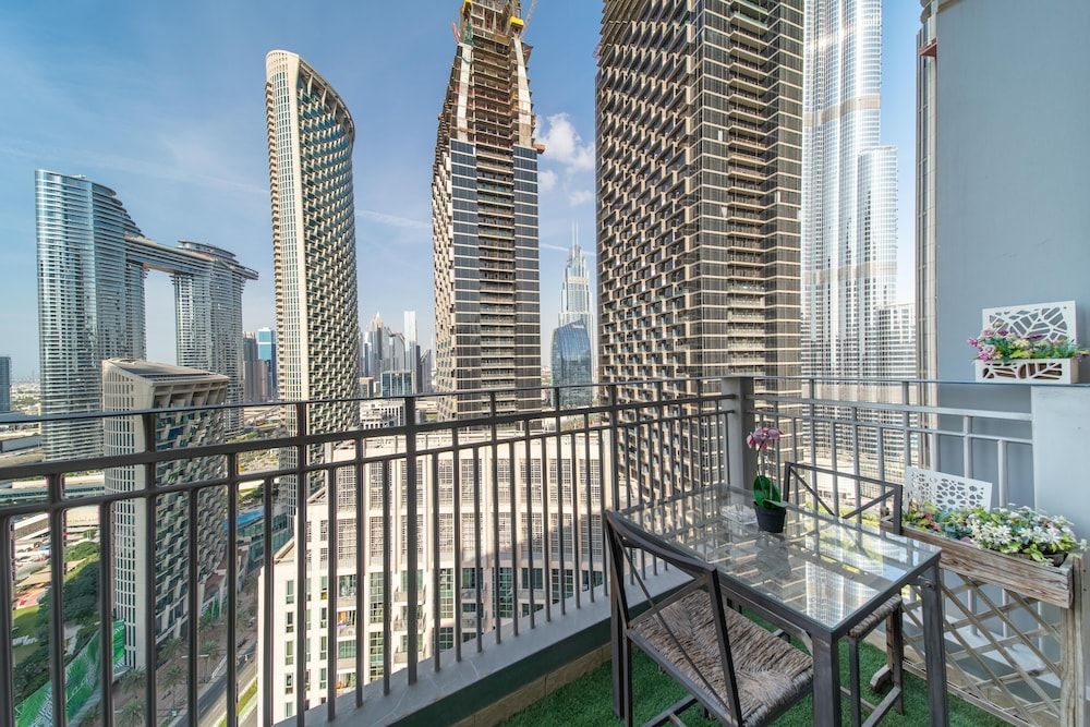 Lux BnB Stand Point -Burj Views Premium Apartment 15