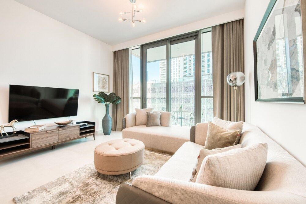 Maison Privee - The perfect location for Dubai’s best shopping experience. Deluxe Apartment, 2 Bedrooms, Non Smoking