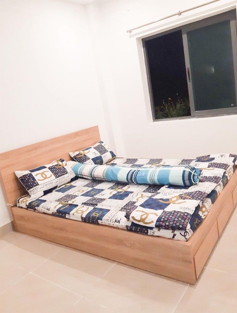 Liu Jia Home Stay Basic Room, 1 Queen Bed, Smoking 5