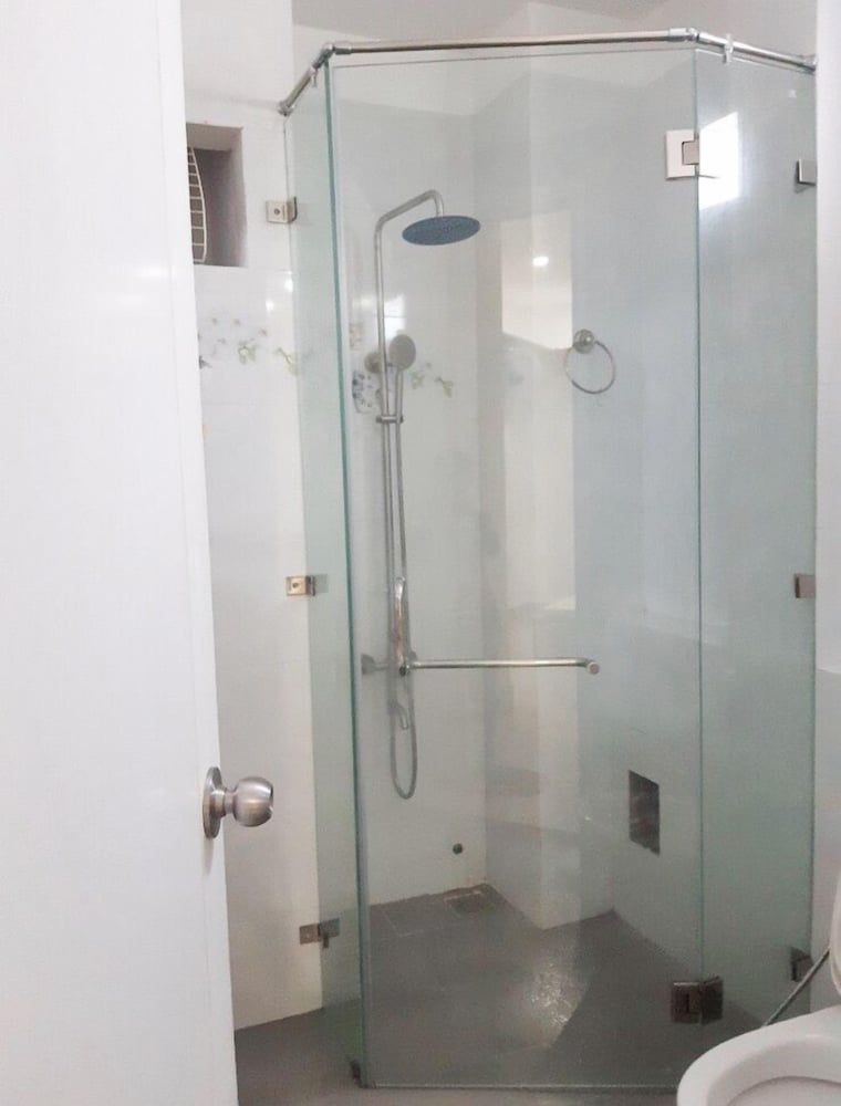 Liu Jia Home Stay Basic Room, 1 Queen Bed, Smoking 13