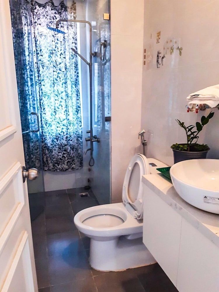 Liu Jia Home Stay Basic Room, 1 Queen Bed, Smoking 19