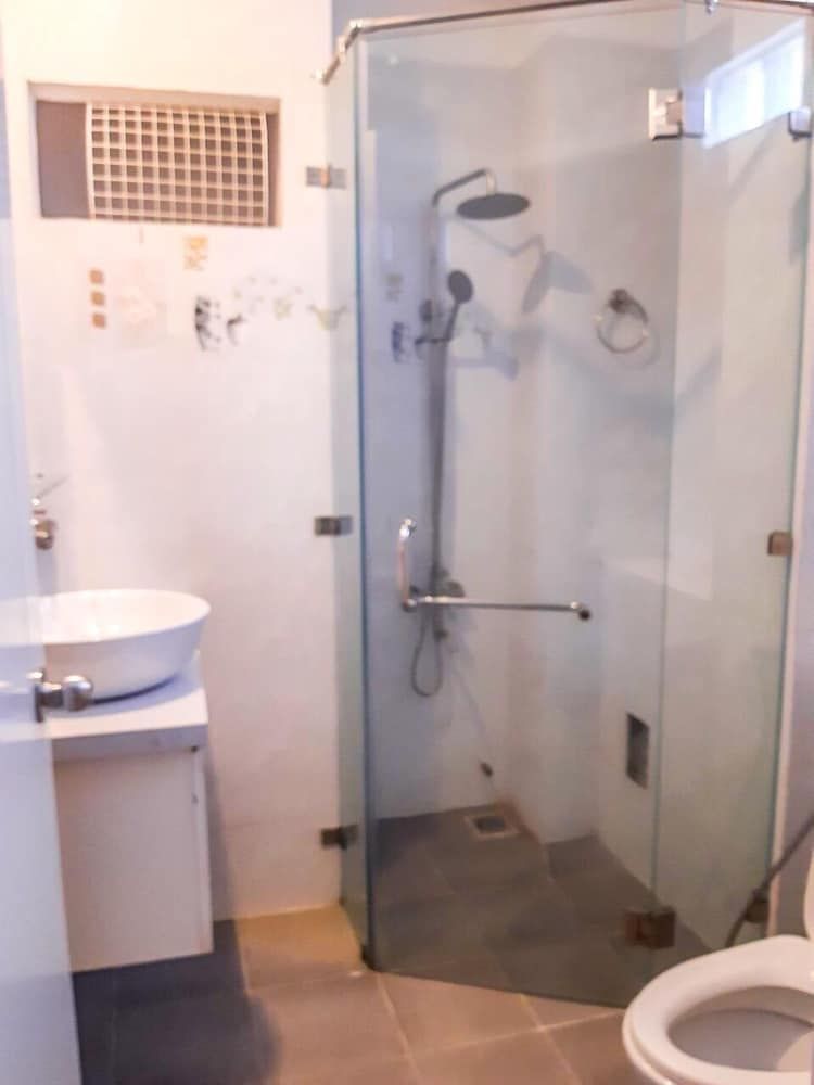 Liu Jia Home Stay Basic Room, 1 Queen Bed, Smoking 20