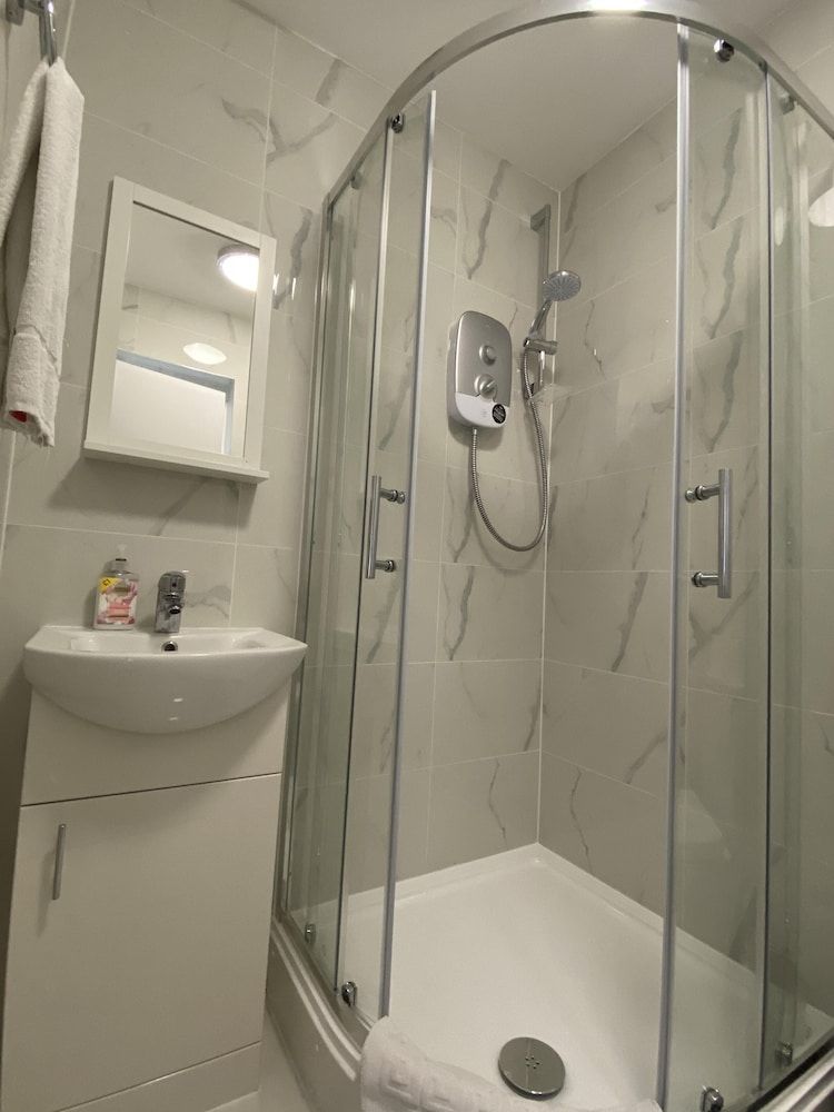 Comfort Cosy Stay Studio, Private Bathroom 18