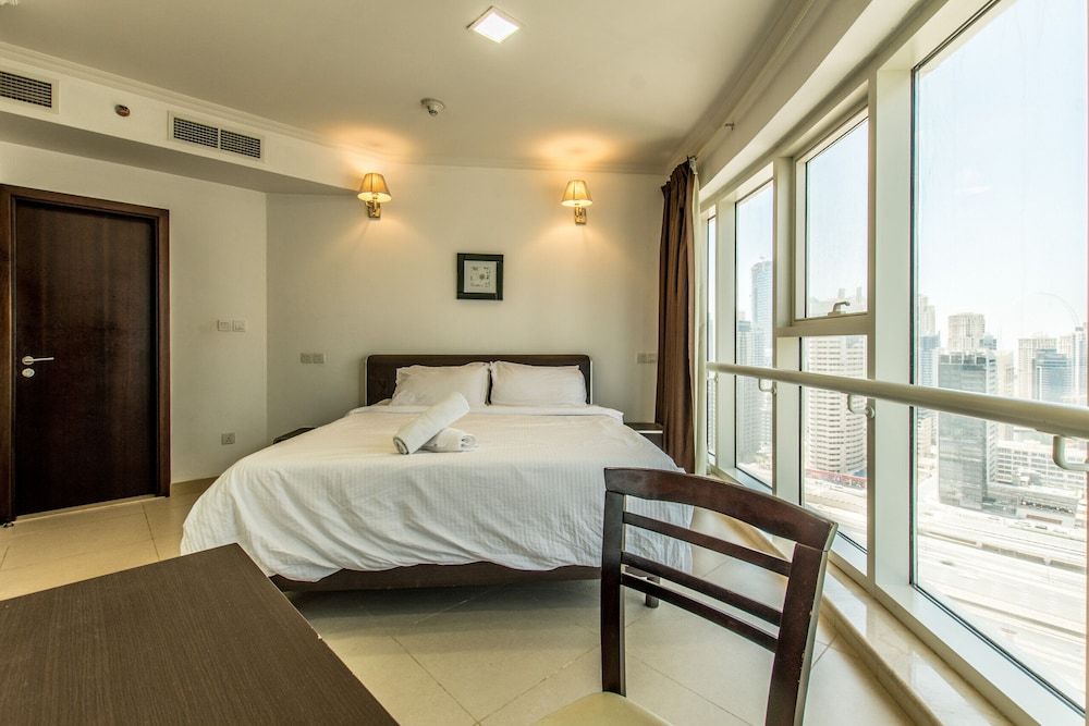 undefined JLT - Goldcrest Executive 1 Cluster C 4