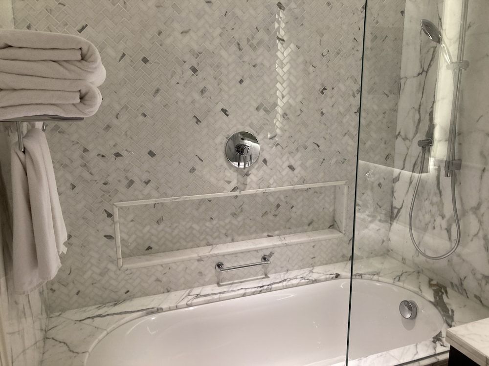 Ultimate Luxury Address Boulevard Dubai - 3 Bedrooms Apartment (3 Bedrooms) 19