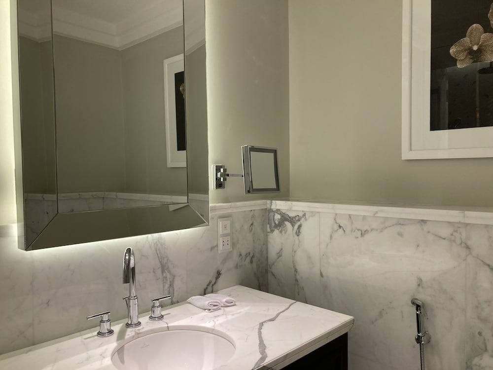 Ultimate Luxury Address Boulevard Dubai - 3 Bedrooms Apartment (3 Bedrooms) 17