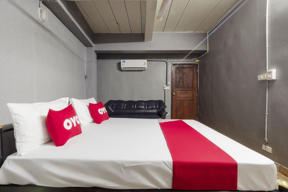 OYO 1066 Encore Sea Side Deluxe Double Room