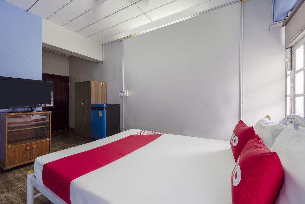 OYO 1066 Encore Sea Side Standard Double Room 6