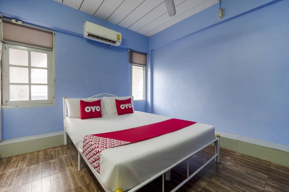 OYO 1066 Encore Sea Side Standard Double Room 4