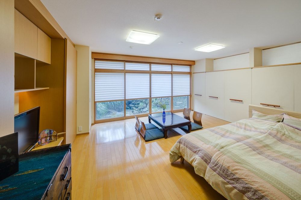 undefined Shinjuku Garden House 4