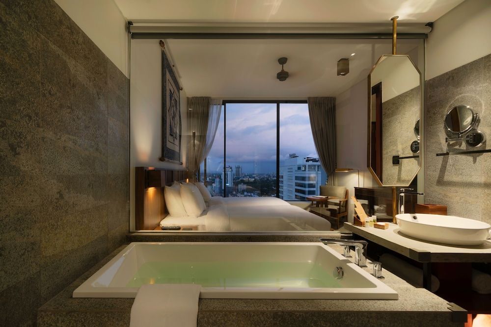 Standard Twin Room, City View