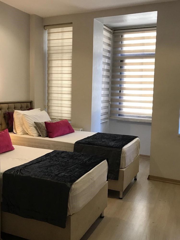 undefined Port Di Pera Hotel 3