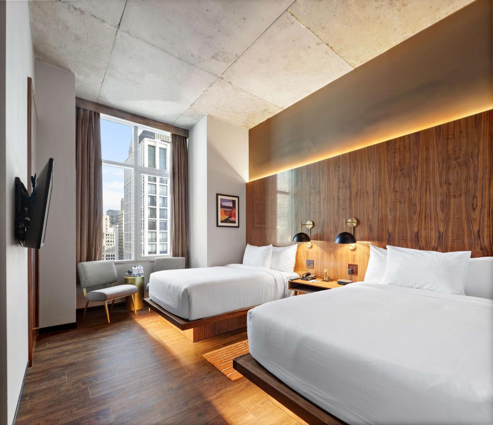 2 Double Beds Accessible Shower