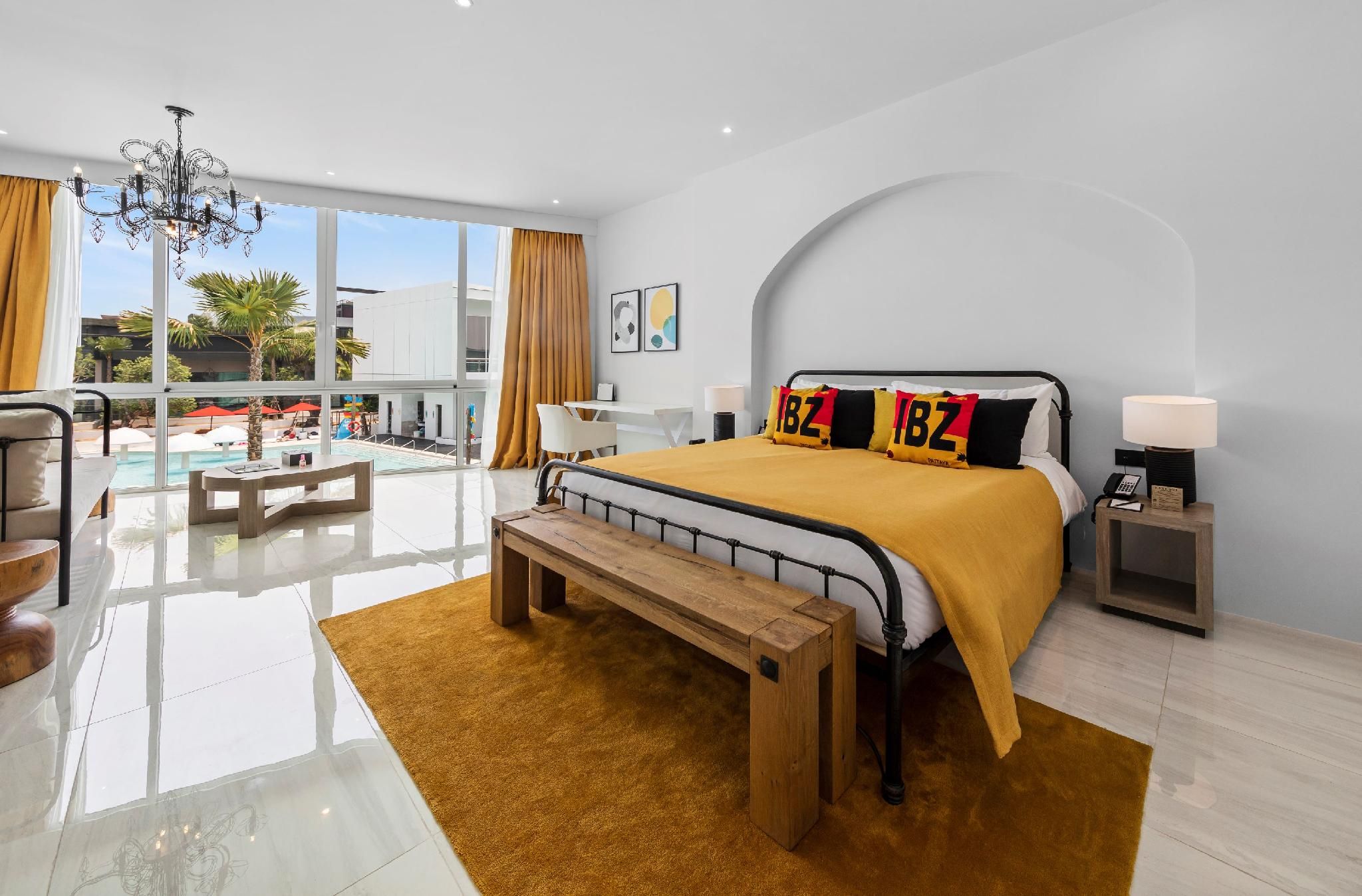 Platinum One-Bedroom Pool View