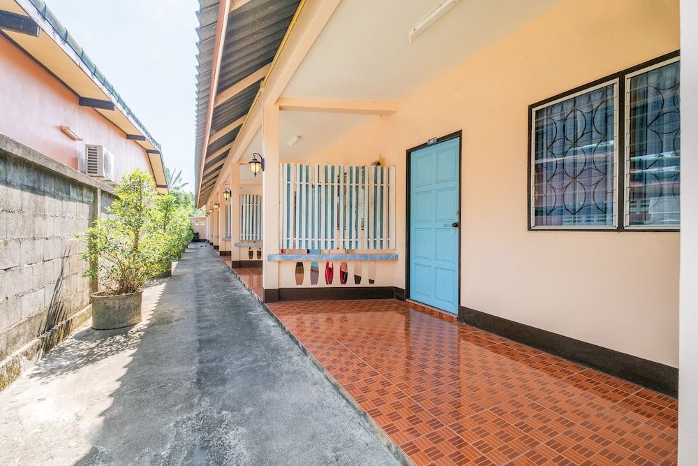 undefined OYO 608 Maleena Home